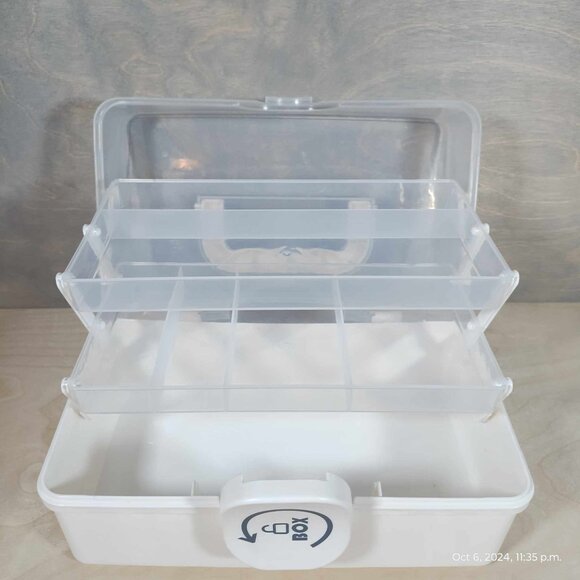 Clear box for medical/health and beauty etc with Handle and turning clasp 2trays - Picture 3 of 10